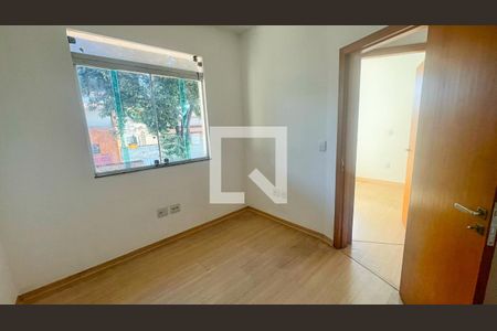Quarto 1 de casa à venda com 3 quartos, 198m² em Novo Glória, Belo Horizonte