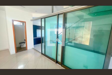 Sala de casa à venda com 3 quartos, 198m² em Novo Glória, Belo Horizonte