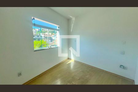 Quarto 1 de casa à venda com 3 quartos, 198m² em Novo Glória, Belo Horizonte