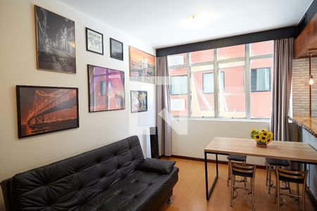 Sala de apartamento para alugar com 1 quarto, 38m² em Savassi, Belo Horizonte