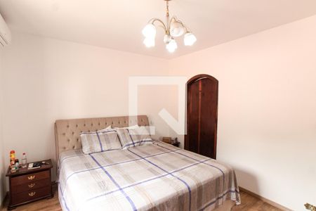 Suíte 1 de casa para alugar com 3 quartos, 500m² em Jardim Guapira, São Paulo