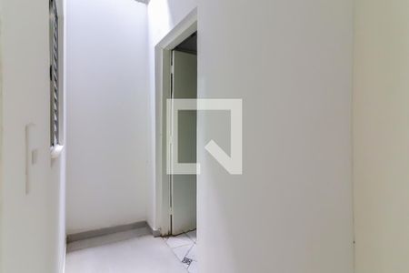 Corredor de casa para alugar com 2 quartos, 70m² em Jardim Joao Xxiii, São Paulo