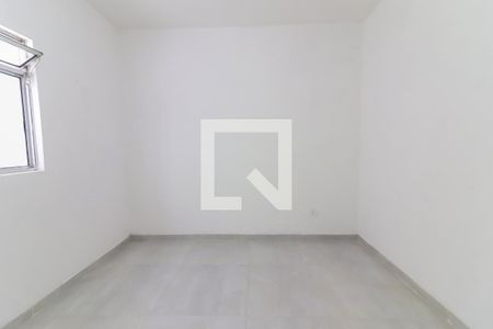 Sala / Quarto  de casa para alugar com 2 quartos, 70m² em Jardim Joao Xxiii, São Paulo