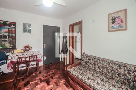 Sala de apartamento para alugar com 1 quarto, 52m² em Passo da Areia, Porto Alegre