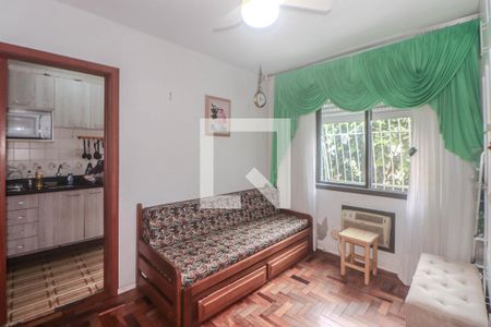 Sala de apartamento para alugar com 1 quarto, 52m² em Passo da Areia, Porto Alegre