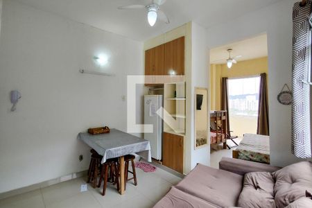 Sala de apartamento para alugar com 1 quarto, 39m² em Itararé, São Vicente