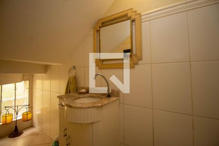 Lavabo de casa à venda com 3 quartos, 220m² em Vila Elvira, São Paulo