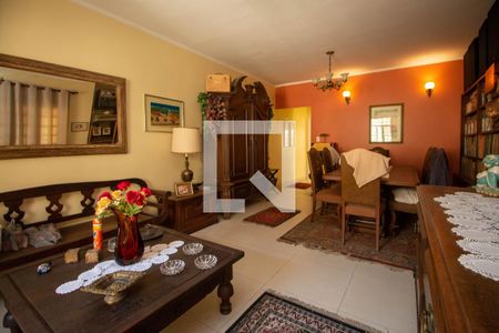 Sala de casa à venda com 3 quartos, 220m² em Vila Elvira, São Paulo