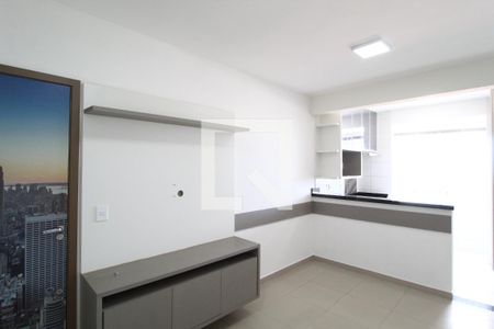 Sala de apartamento para alugar com 2 quartos, 50m² em Santa Mônica, Uberlândia