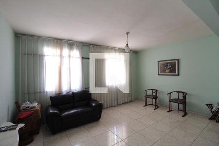 Sala de casa para alugar com 7 quartos, 250m² em Santa Amelia, Belo Horizonte