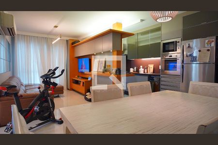 Sala de apartamento para alugar com 3 quartos, 107m² em Trindade, Florianópolis