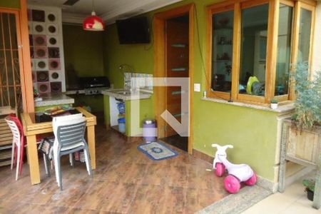 Casa à venda com 3 quartos, 200m² em Vila Matilde, São Paulo