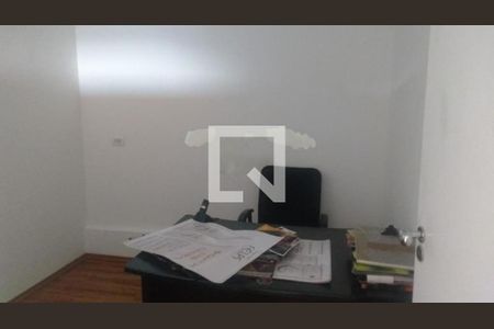 Casa à venda com 10 quartos, 324m² em Vila Antonieta, São Paulo