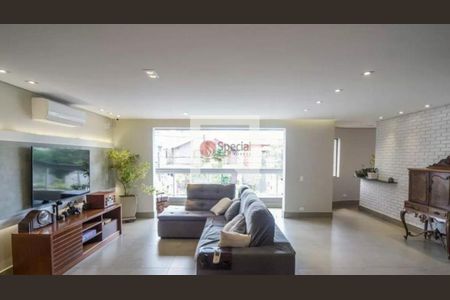 Casa à venda com 4 quartos, 400m² em Jardim Textil, São Paulo