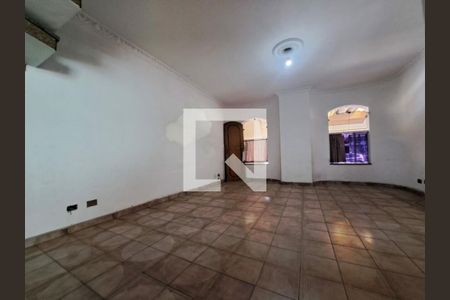 Casa à venda com 4 quartos, 280m² em Vila Carrão, São Paulo