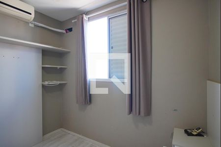 Quarto 2 de apartamento para alugar com 2 quartos, 44m² em Humaitá, Porto Alegre