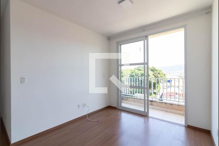 Sala de Estar de apartamento à venda com 2 quartos, 54m² em Vila Pita, São Paulo