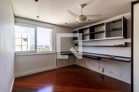 Escritório de apartamento à venda com 2 quartos, 160m² em Alto de Pinheiros, São Paulo