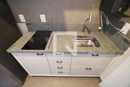 Cozinha de kitnet/studio para alugar com 1 quarto, 17m² em Cidade Universitária, Campinas