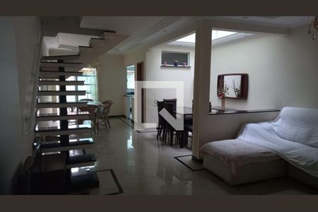 Casa à venda com 3 quartos, 160m² em Vila Canero, São Paulo