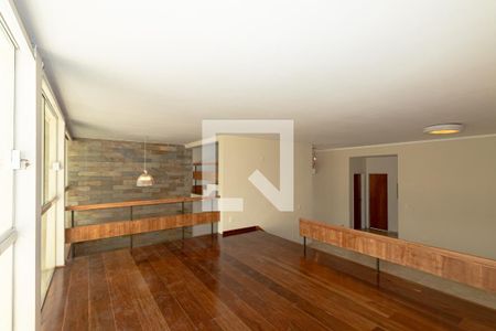 Sala de casa à venda com 4 quartos, 281m² em Jardim Luzitania, São Paulo