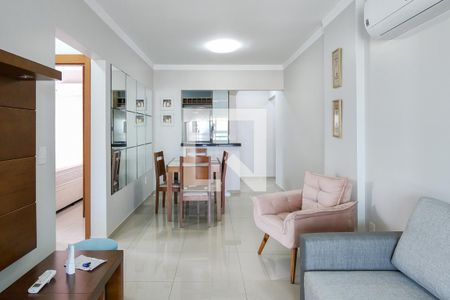 Sala de apartamento para alugar com 2 quartos, 70m² em Boqueirão, Praia Grande