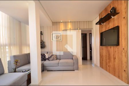 Sala 2 ambientes de apartamento à venda com 4 quartos, 220m² em Sagrada Família, Belo Horizonte