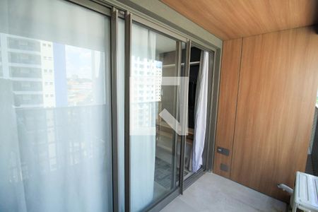 Varanda  de kitnet/studio para alugar com 1 quarto, 25m² em Vila Regente Feijó, São Paulo