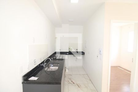 Sala / Cozinha de apartamento para alugar com 2 quartos, 45m² em Vila Diva, São Paulo