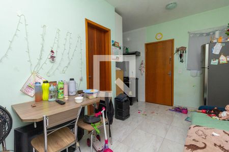 Sala e Cozinha de apartamento para alugar com 1 quarto, 38m² em Vila Antonina, São Paulo