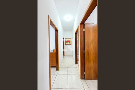 Corredor de casa para alugar com 3 quartos, 100m² em Conjunto Residencial Dom Pedro I, São José dos Campos