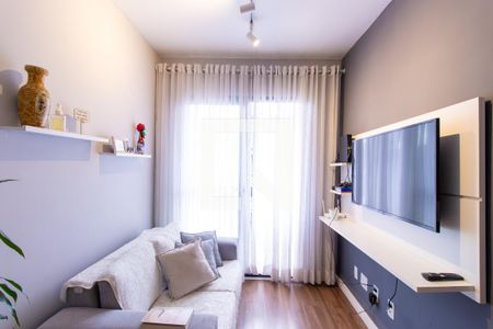 Sala de apartamento para alugar com 2 quartos, 47m² em Jardim Pioneira, Cotia