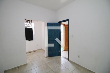 Quarto de casa para alugar com 1 quarto, 58m² em Penha, Rio de Janeiro