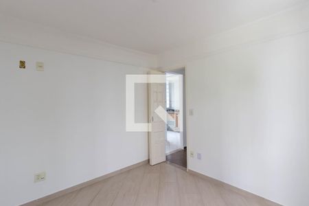 Quarto 2 de apartamento à venda com 2 quartos, 40m² em Itaquera, São Paulo