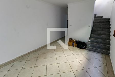 Sala 2 de casa para alugar com 4 quartos, 160m² em Jardim Londrina, São Paulo