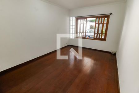 Sala 1 de casa para alugar com 4 quartos, 160m² em Jardim Londrina, São Paulo