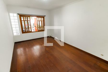 Sala 1 de casa para alugar com 4 quartos, 160m² em Jardim Londrina, São Paulo