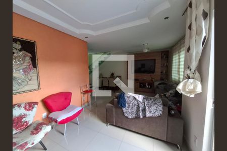 Sala de casa à venda com 3 quartos, 110m² em Betania, Contagem