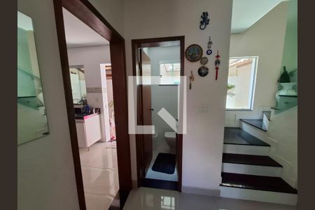 Sala de casa à venda com 3 quartos, 110m² em Betania, Contagem