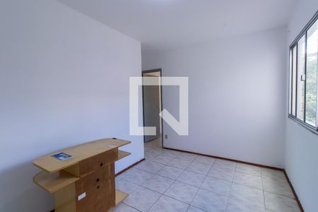 Sala de apartamento para alugar com 2 quartos, 45m² em Jardim da Gloria, Cotia