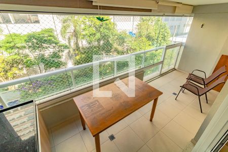 Sacada/Sala de apartamento para alugar com 3 quartos, 103m² em Vila Santa Catarina, São Paulo