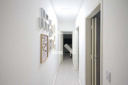 Corredor de casa à venda com 3 quartos, 220m² em Jardim Vila Formosa, São Paulo