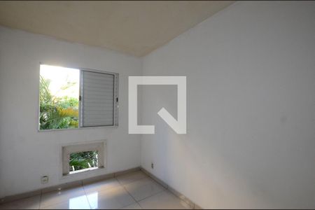 Quarto 1 de apartamento para alugar com 2 quartos, 50m² em Inhoaíba, Rio de Janeiro