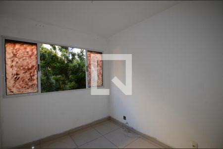 Sala de apartamento para alugar com 2 quartos, 50m² em Inhoaíba, Rio de Janeiro