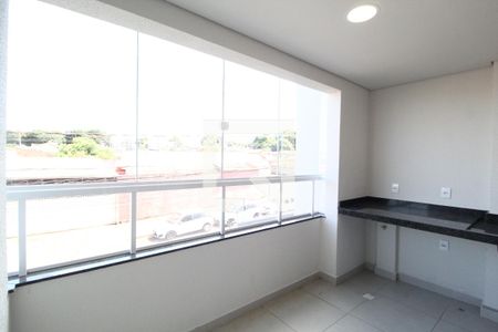 Sacada de apartamento para alugar com 2 quartos, 60m² em Tibery, Uberlândia