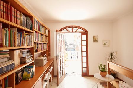 Sala 2 de casa para alugar com 4 quartos, 253m² em Vera Cruz, Belo Horizonte