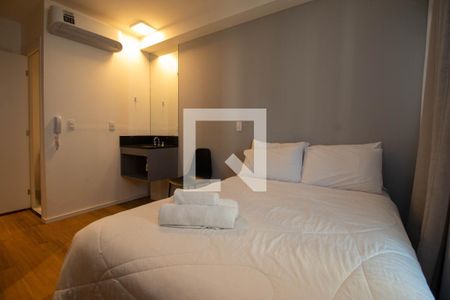 Sala/Quarto de apartamento à venda com 1 quarto, 19m² em Santo Amaro, São Paulo