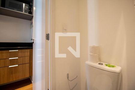 Banheiro de apartamento à venda com 1 quarto, 19m² em Santo Amaro, São Paulo