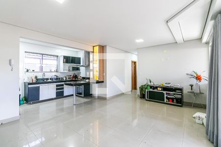 Sala/Cozinha de apartamento à venda com 3 quartos, 121m² em Europa, Contagem