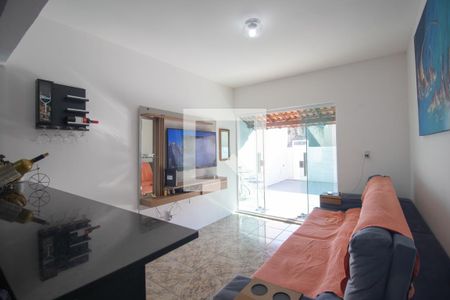 Sala de casa para alugar com 3 quartos, 173m² em Maria Paula, São Gonçalo